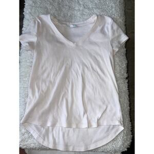 Hippie Rose Loungewear Women’s Sz. XS Pink V Neck Tee. Soft, Comfortable